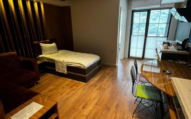 Black Lake Hotel