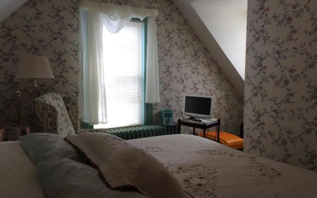Harborview Inn