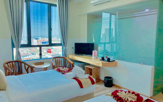 Gold Leaf Hotel