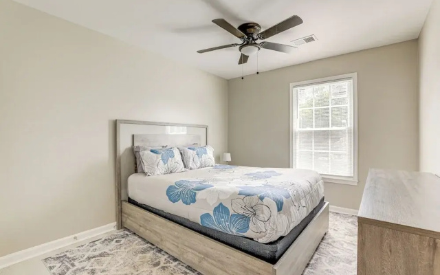 Walk to Mercedes-benz! Centrally Located ATL Base