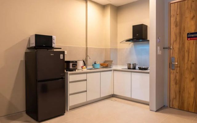 Zenith Suites Cameron