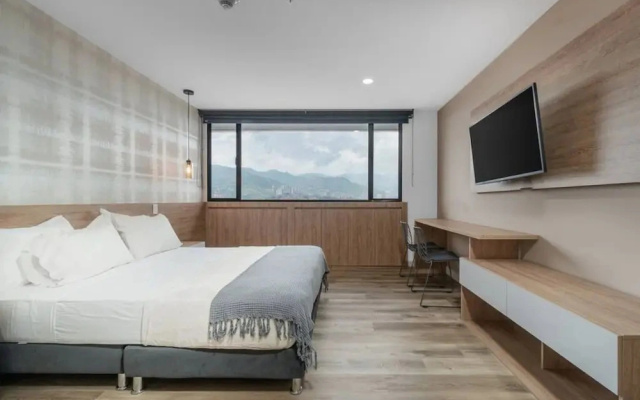 Go Living Suites - 1402