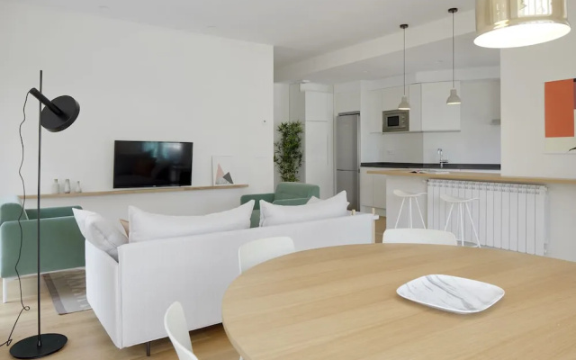 Belle Sebastian apartment by FeelFree Rentals