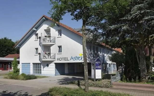 Astra Hotel Garni