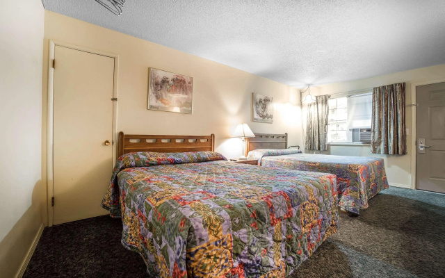 Rodeway Inn La Grande - Island City