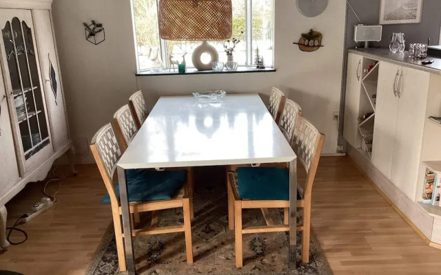 6 Person Holiday Home in Vaeggerlose