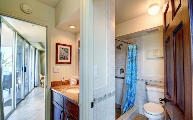 Kamaole Nalu, #604^ 2 Bedroom Condo by RedAwning