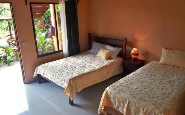 Aunty Arenal Lodge