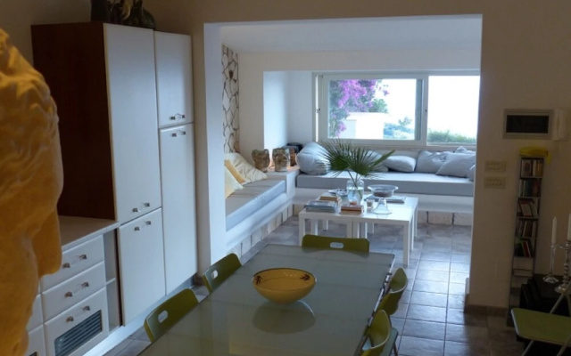 Cozy Villa in Sperlonga with Garden