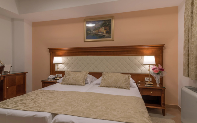 Hotel Trogir Palace