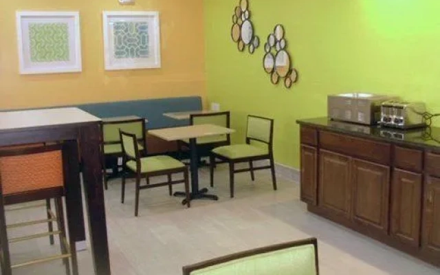 Quality Inn
