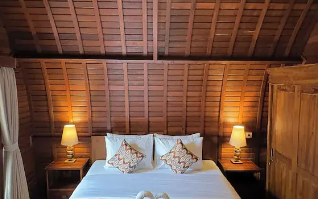 Sayong Wooden House