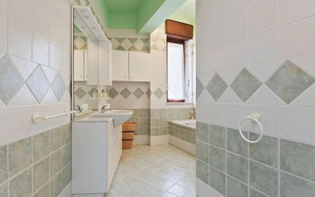 Elegant Apartment in Frazione Sessant With Heating