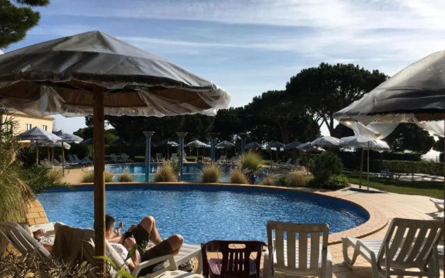 Excelente T1 Oura Beach Bicos Apartment Lucia