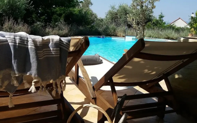 Spacious Holiday Home near Sea in Nerotrivia