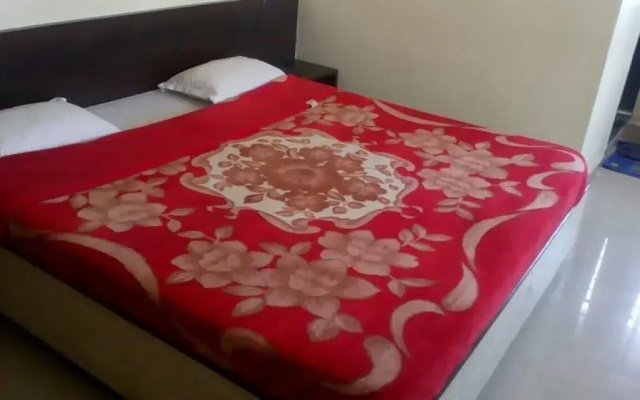 Iroomz VKG Complex