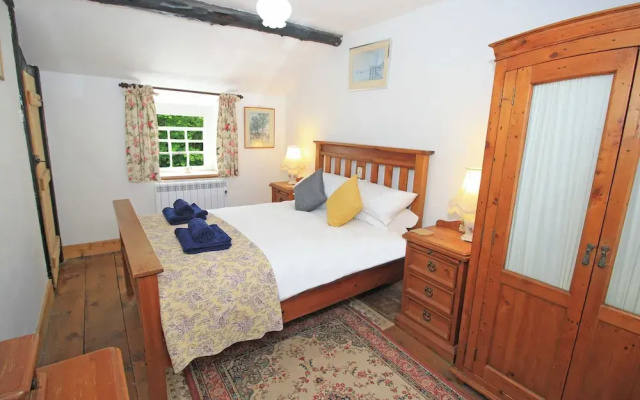 Ivy House