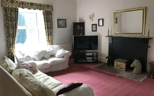 Byrness House