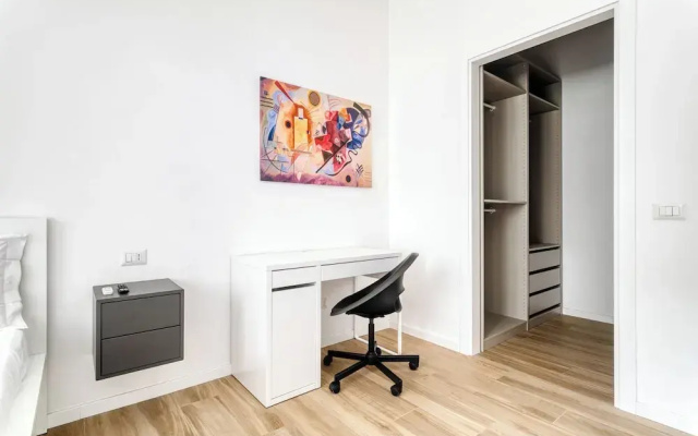 Stylish 2-Bedroom flat near CityLife