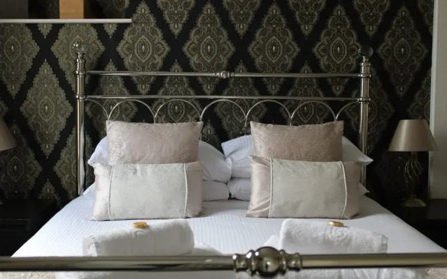 The Birdham Hotel & Restaurant