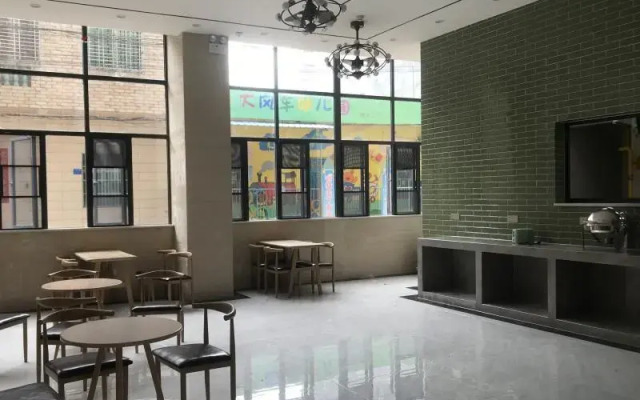 GreenTree Inn Express Hainan Haikou Lingao County 2nd Ring Road