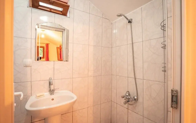 Кемпинг 7 Garden Bungalow & Camping