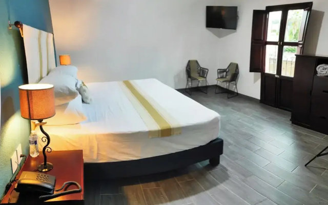 Nueve Agaves Hotel