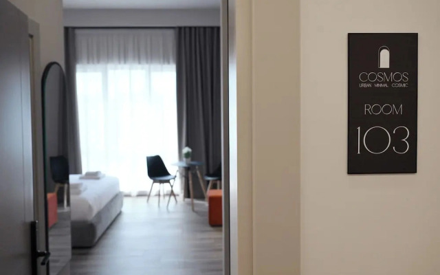 Cosmos Luxury Studio Suites