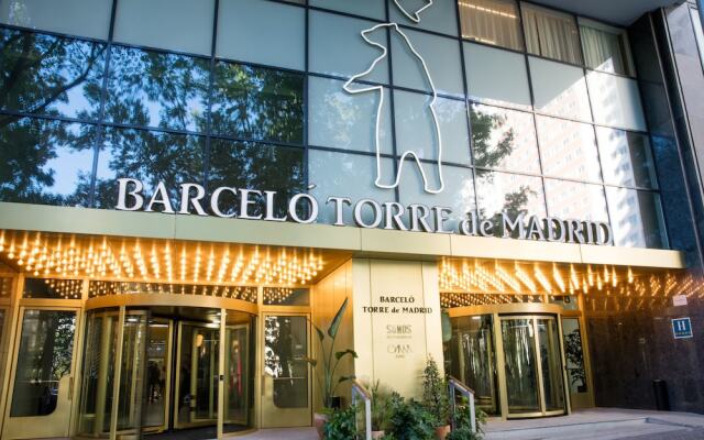 Отель Barceló Torre de Madrid Испания, Мадрид - 1 отзыв об отеле, цены и фото номеров - забронировать отель Barceló Torre de Madrid онлайн вид на фасад