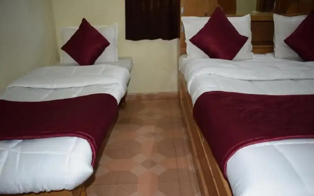 Manas Cottage Saputara