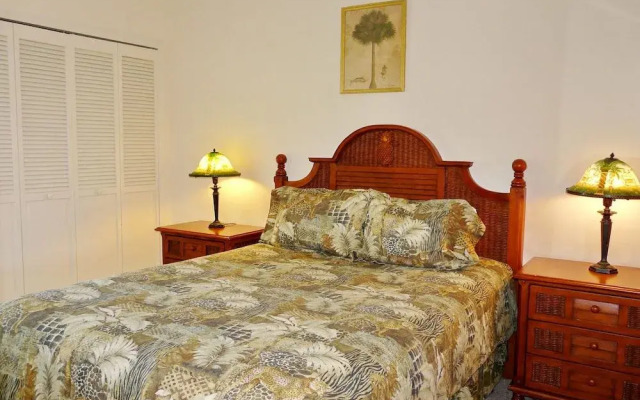 Pet-friendly Home With Southern Exposure and Pool