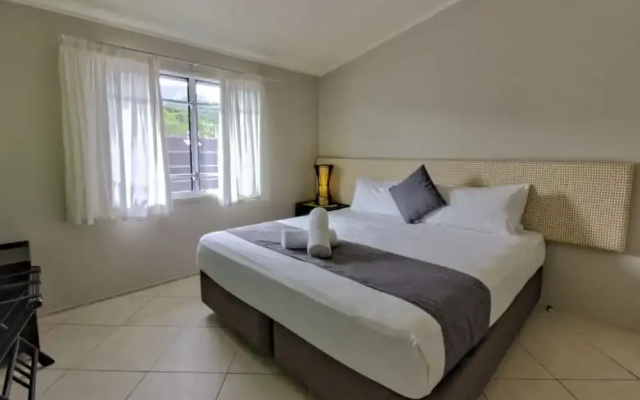 Moana Sands Villas & Apartments