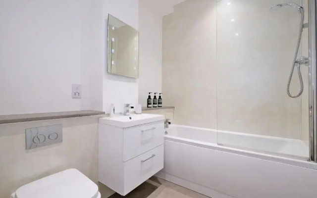 5* Luxury 1 Bedroom Apartment in City Centre
