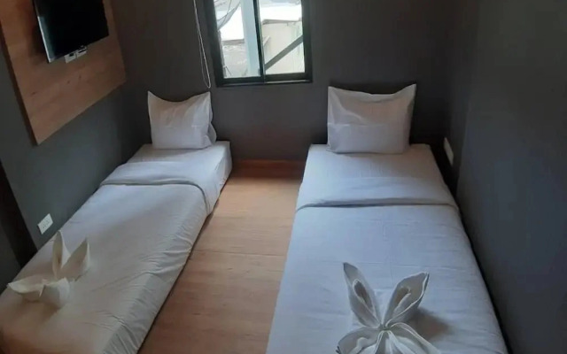 Spacious Twin Escape Deluxe Comfort for Two