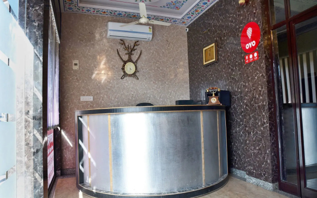 OYO 11389 Hotel NG Palace