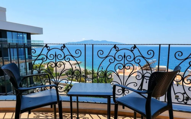 Seawave Hotel
