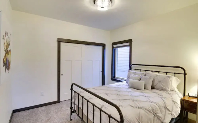Pet-friendly Bozeman Home ~ 7 Mi to Downtown!