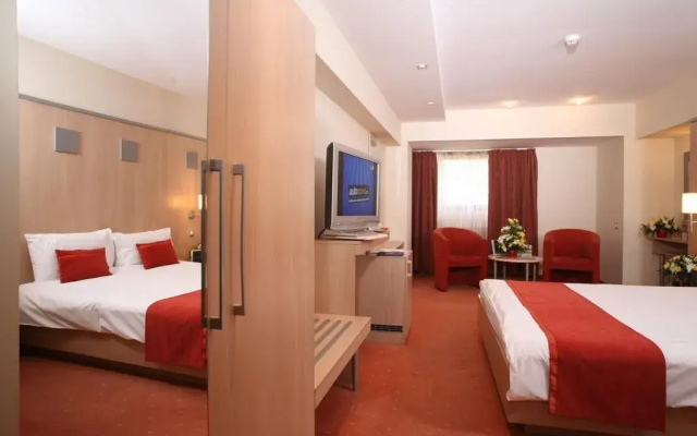 Holiday Inn Bucharest - Times, An Ihg Hotel