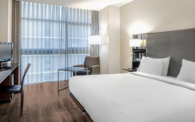 Отель AC Som by Marriott