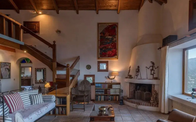 Villa Mirabello Suites