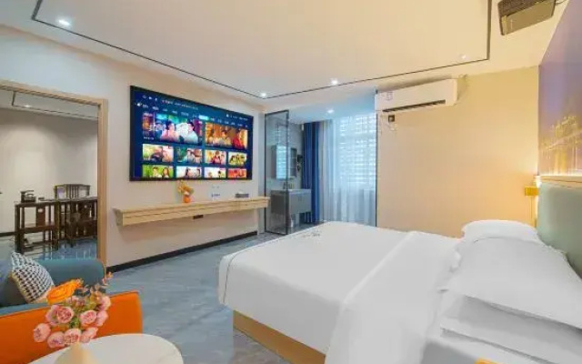 Yunkai Holiday Hotel (PuNing Fashion Clothing Wholesale Market & WanTaiHui Shopping Mall)