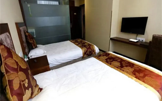 Yanting Zhuoyue Theme Hotel