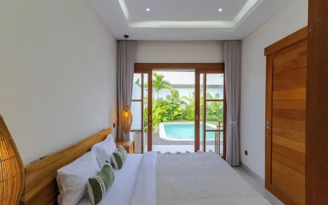 Villa Sylvia by Pertama Stay