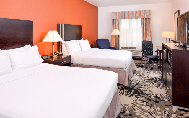 Holiday Inn Express & Suites Greenfield by IHG