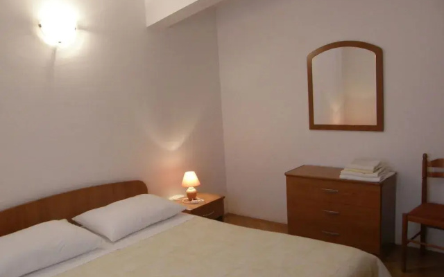 Apartments Ljubo