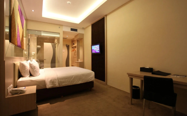 WThree Premier Hotel