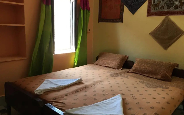 Guesthouse Dhora Rani