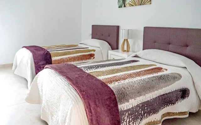 House with 3 Bedrooms in Tías, with Wifi