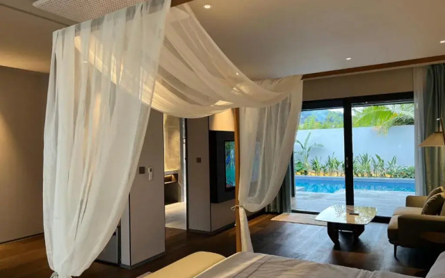 Looma Private Pool Villas