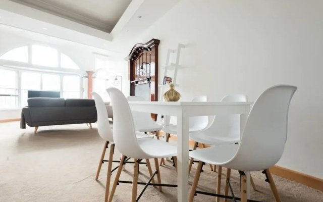 Beautiful open plan apartment Bristol City Centre